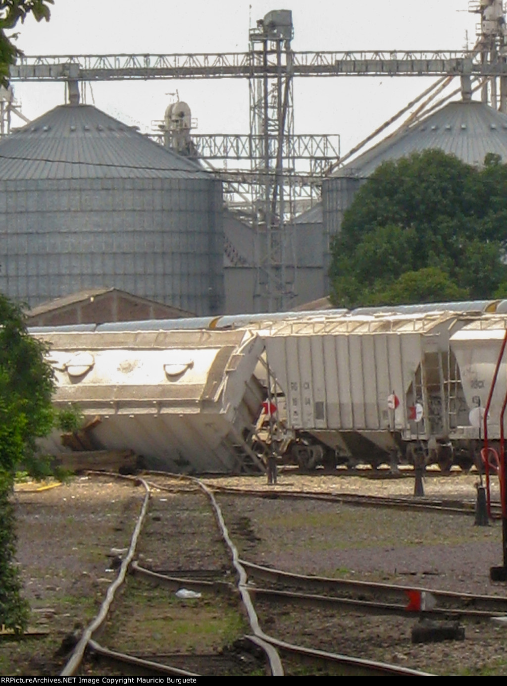 Wrecked Covered Hoppers in Ferromex yard